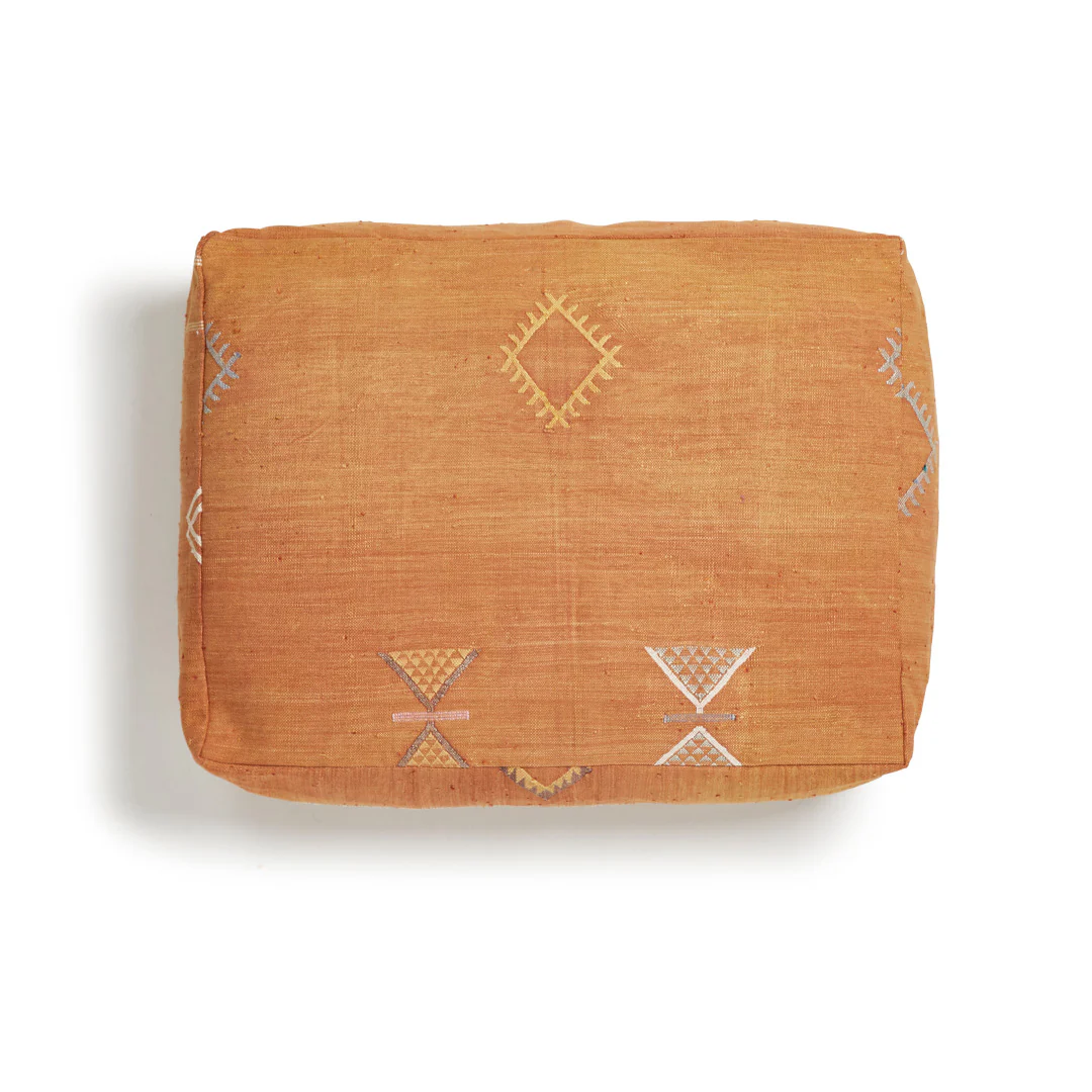 Cactus Silk Dog Bed, Rust Medium - Image 4